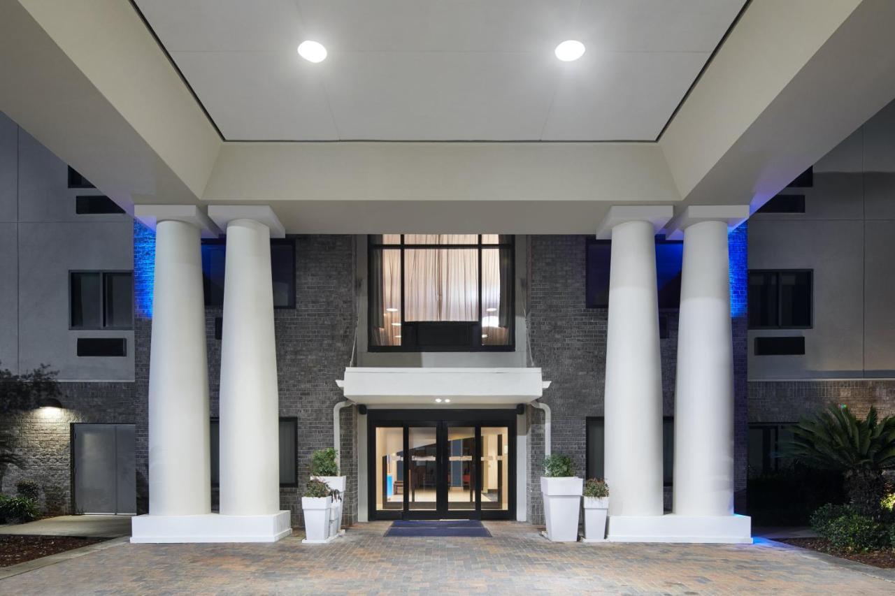 Holiday Inn Express Hotel & Suites Pensacola-West Navy Base By Ihg Beach Haven Buitenkant foto