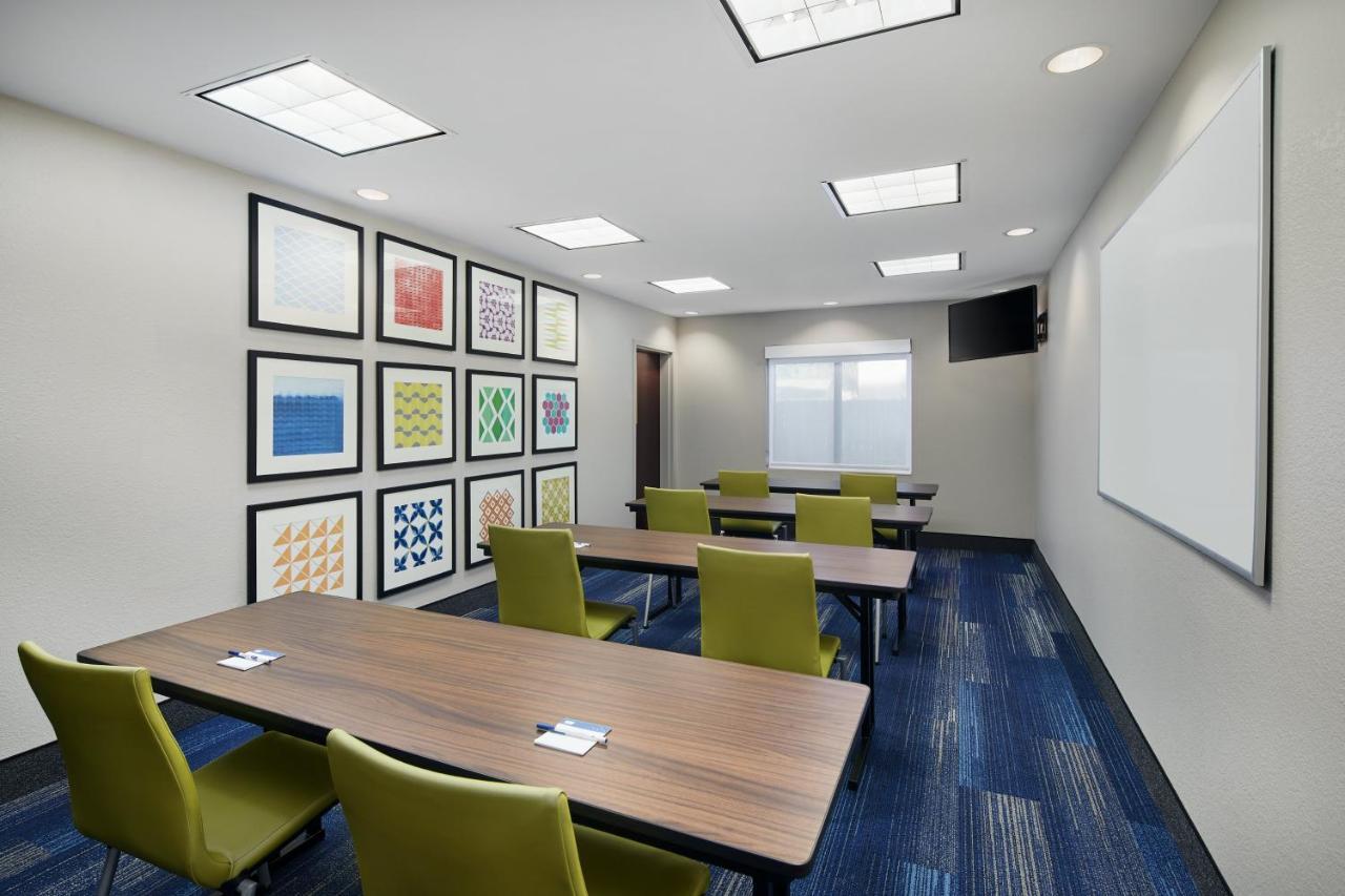 Holiday Inn Express Hotel & Suites Pensacola-West Navy Base By Ihg Beach Haven Buitenkant foto