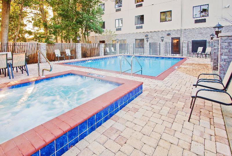 Holiday Inn Express Hotel & Suites Pensacola-West Navy Base By Ihg Beach Haven Buitenkant foto