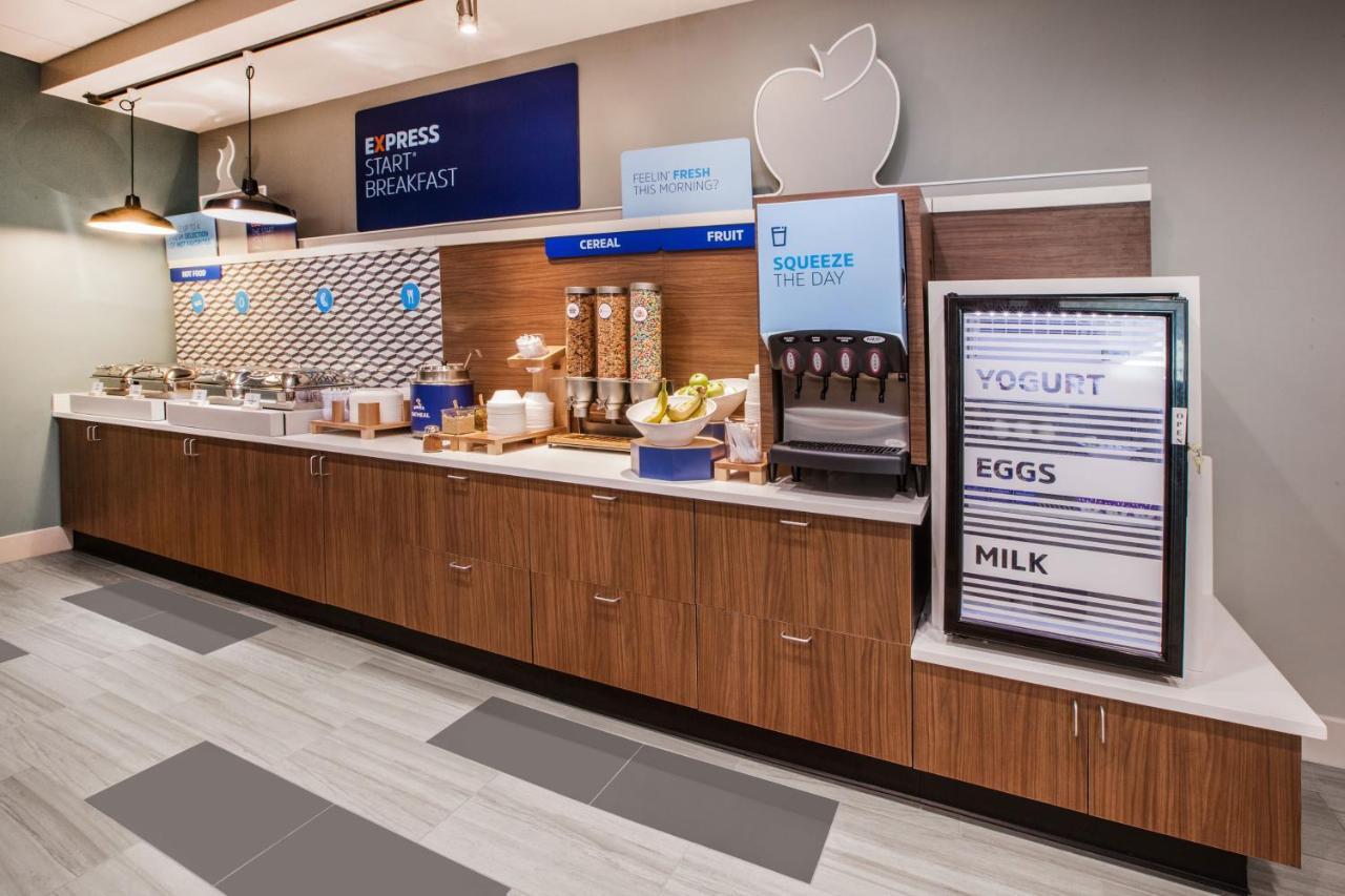 Holiday Inn Express Hotel & Suites Pensacola-West Navy Base By Ihg Beach Haven Buitenkant foto